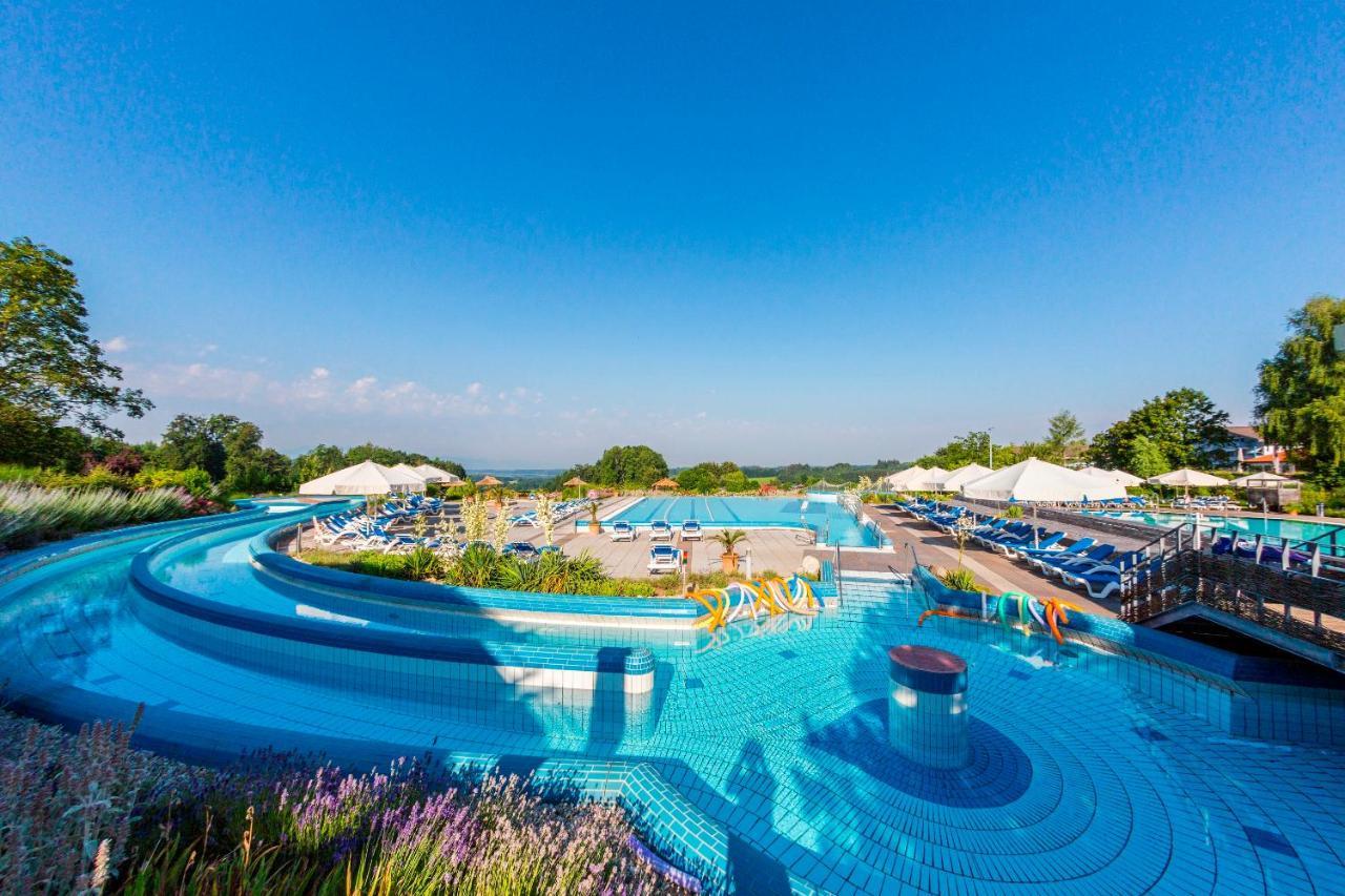 Stroebinger Hof - Therme Wellness Resort Bad Endorf Exterior foto