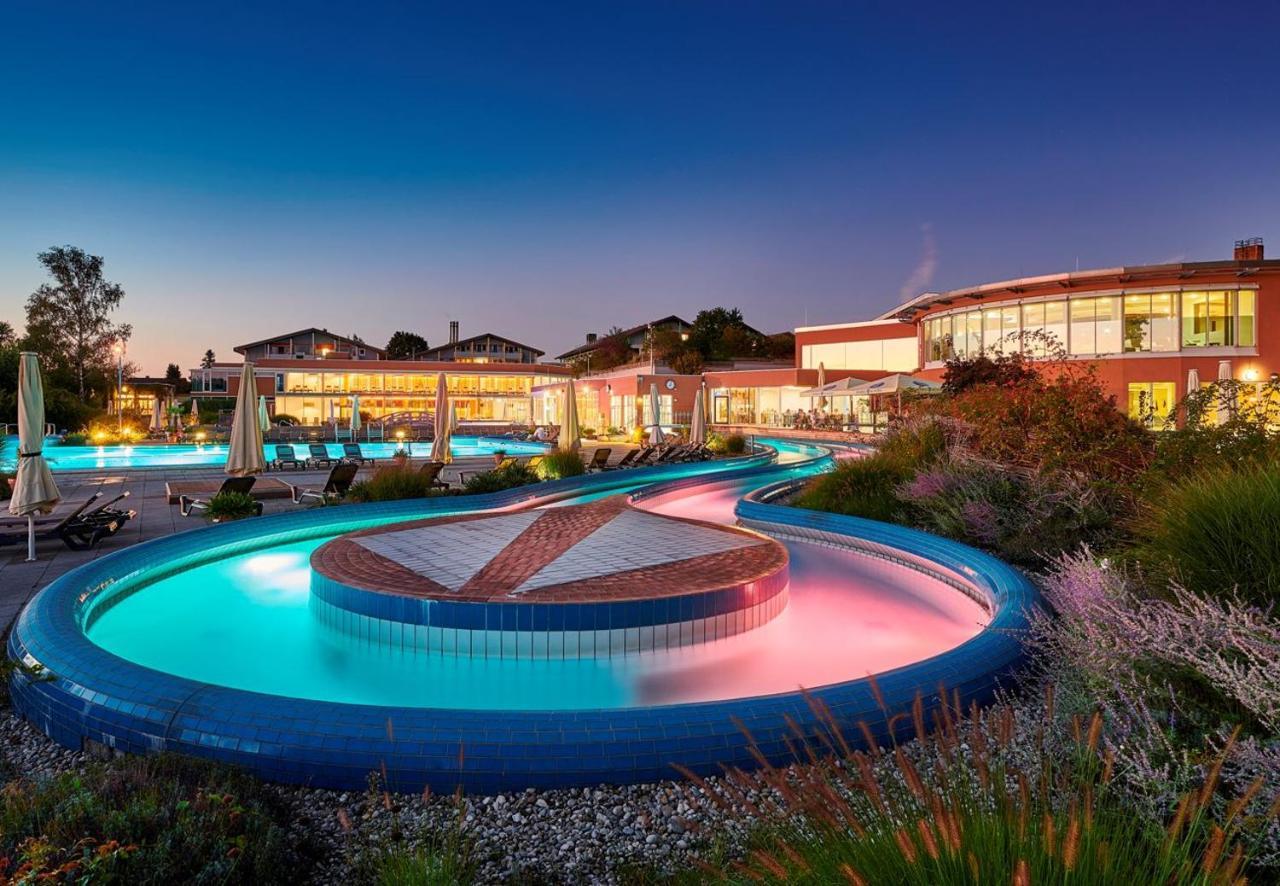 Stroebinger Hof - Therme Wellness Resort Bad Endorf Exterior foto