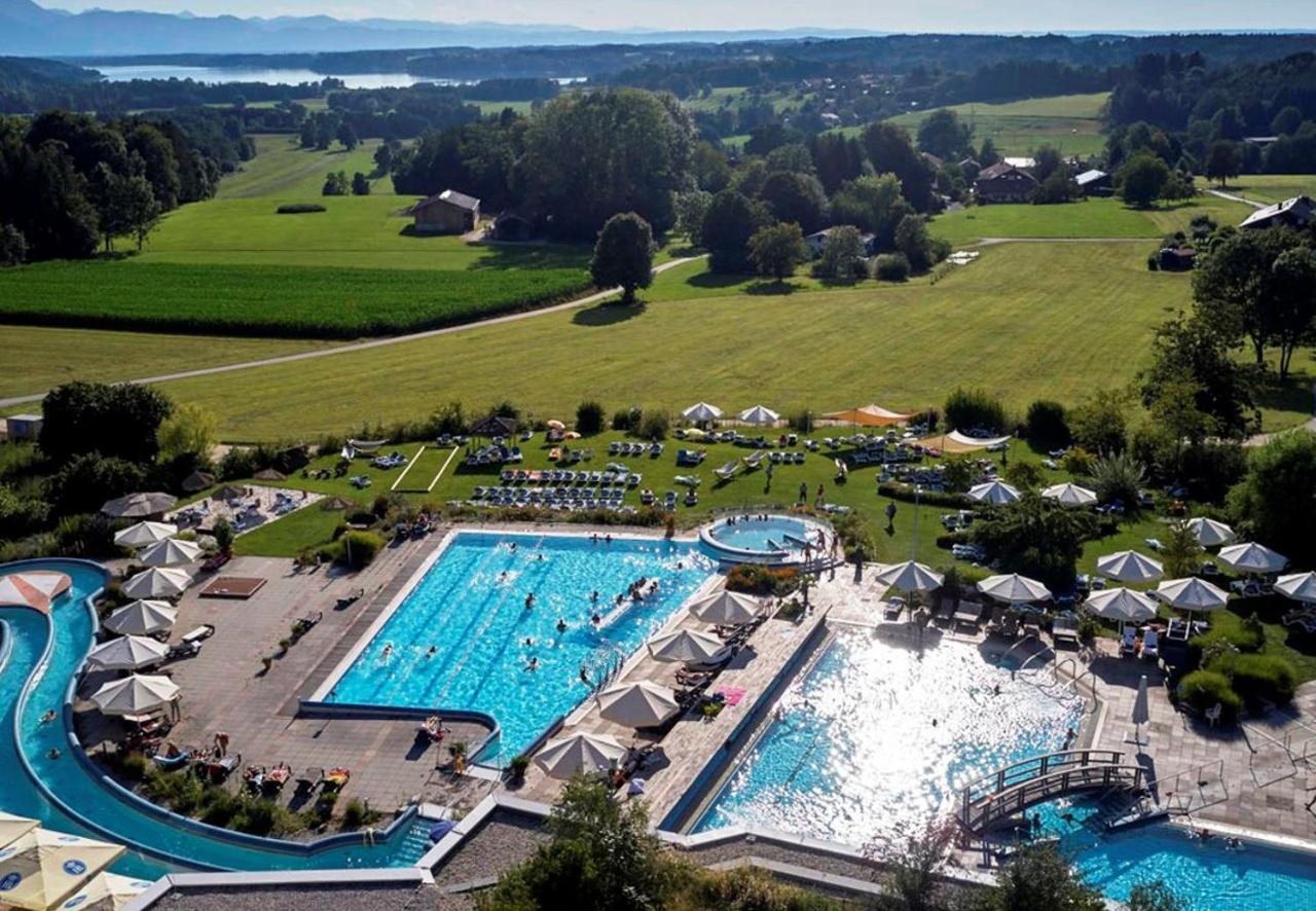 Stroebinger Hof - Therme Wellness Resort Bad Endorf Exterior foto